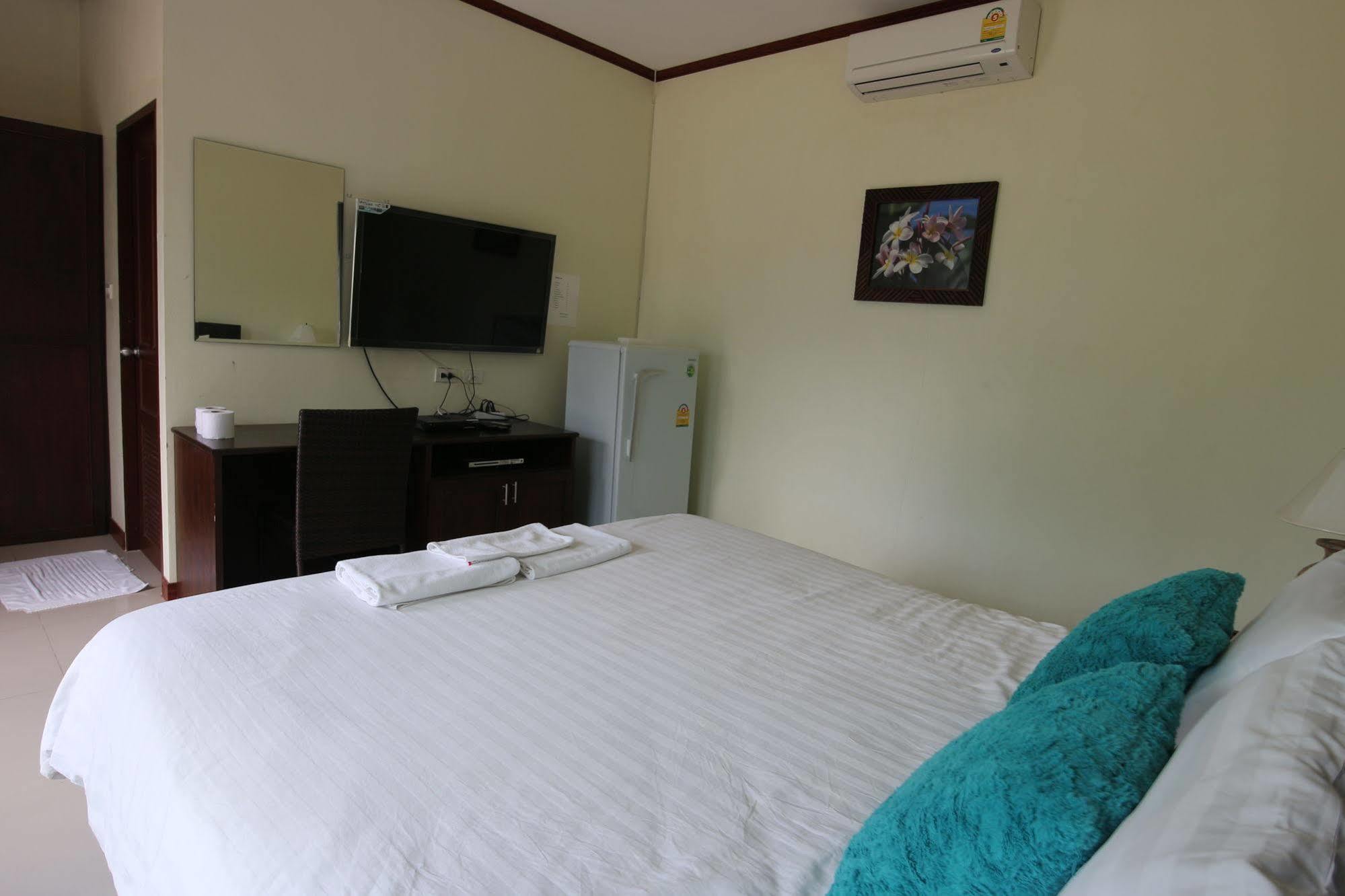 Ponderosa Resort Nong Prue Bagian luar foto