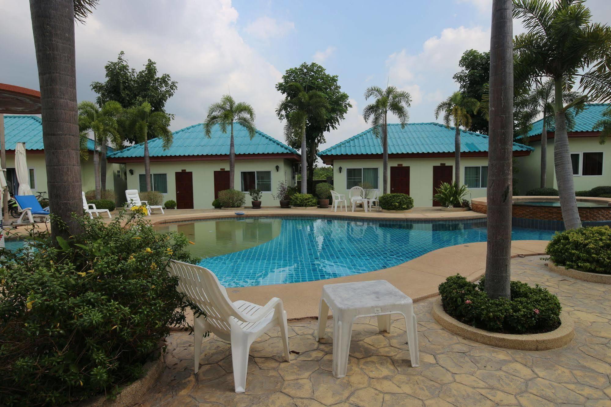 Ponderosa Resort Nong Prue Bagian luar foto